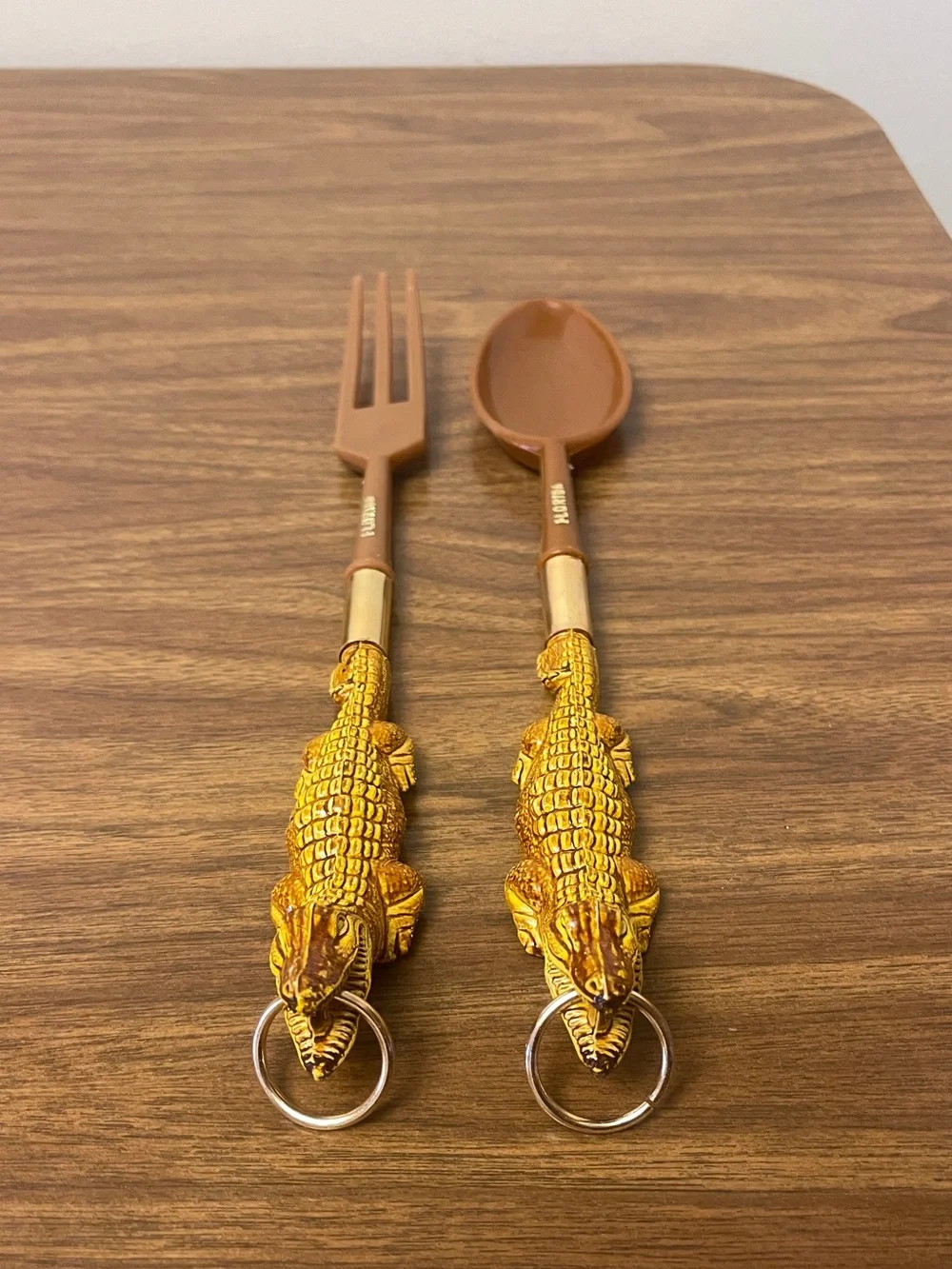 Vintage 70's Collectible Florida Alligator Spoon and Fork Salad Serving Set